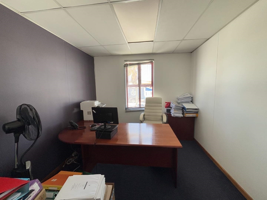 To Let commercial Property for Rent in Killarney Gardens Western Cape